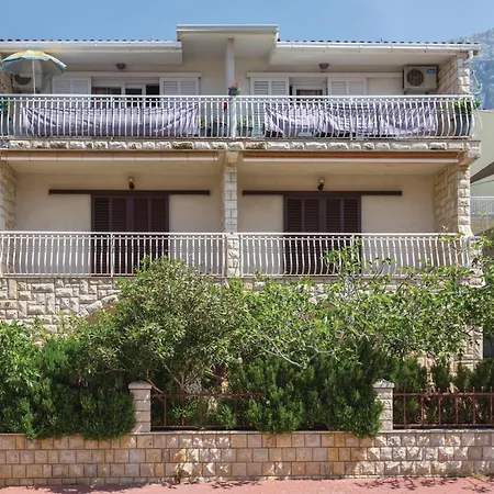 Splitska Апартаменти *